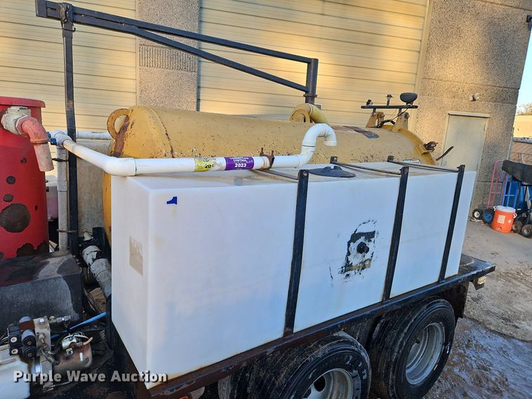 image for item LB9577 2013 Vermeer LP855STD  vacuum excavator