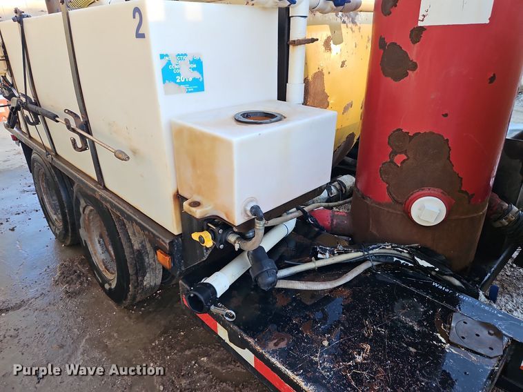 image for item LB9577 2013 Vermeer LP855STD  vacuum excavator