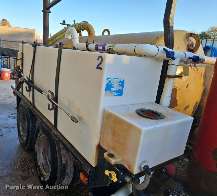 image for item LB9577 2013 Vermeer LP855STD  vacuum excavator