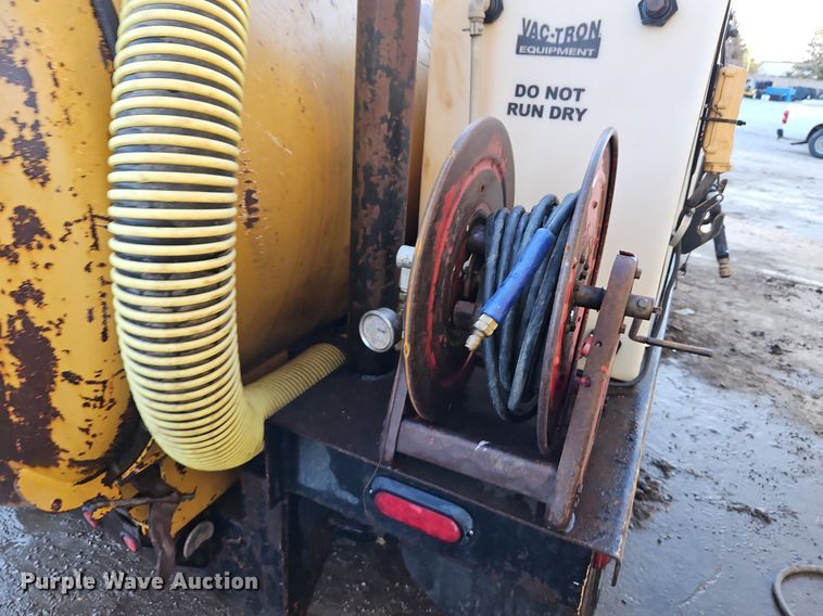 image for item LB9577 2013 Vermeer LP855STD  vacuum excavator