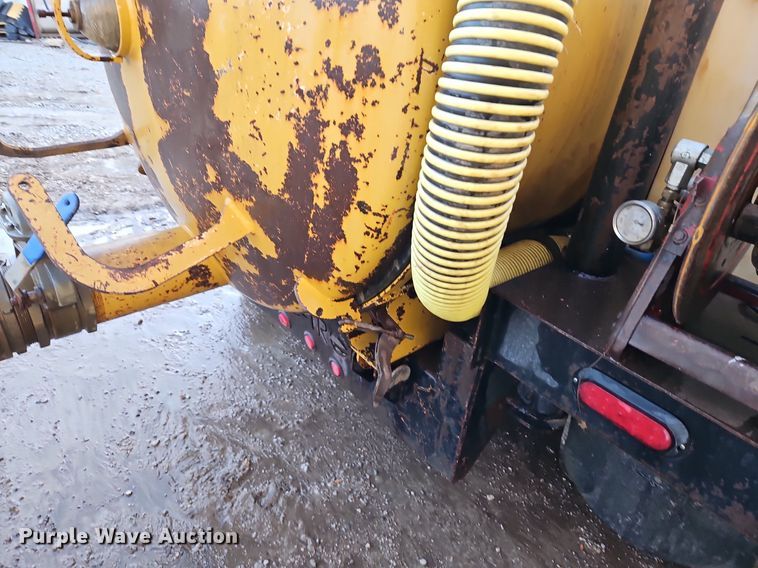 image for item LB9577 2013 Vermeer LP855STD  vacuum excavator