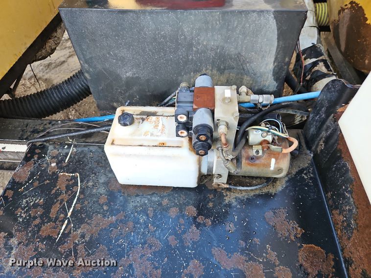 image for item LB9577 2013 Vermeer LP855STD  vacuum excavator