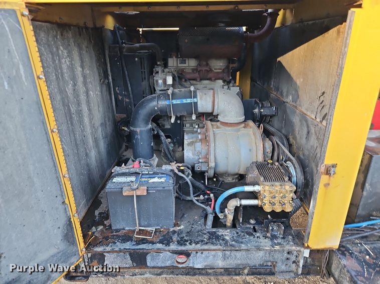 image for item LB9577 2013 Vermeer LP855STD  vacuum excavator