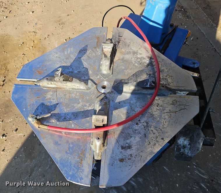 image for item LB9578 2013 DMS 910  tire changer