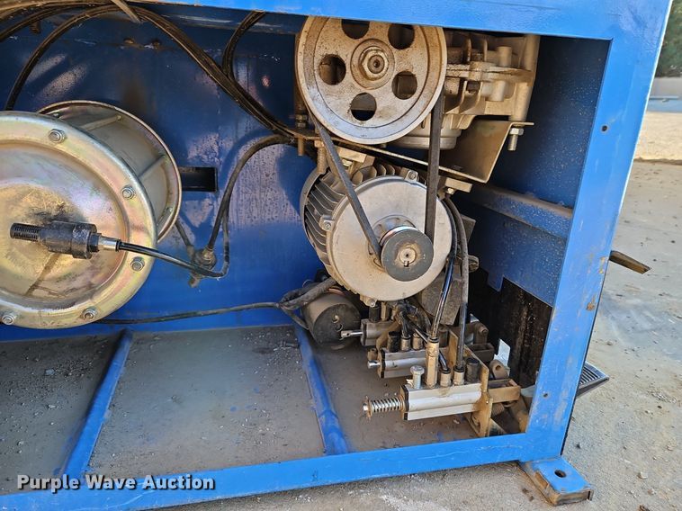 image for item LB9578 2013 DMS 910  tire changer