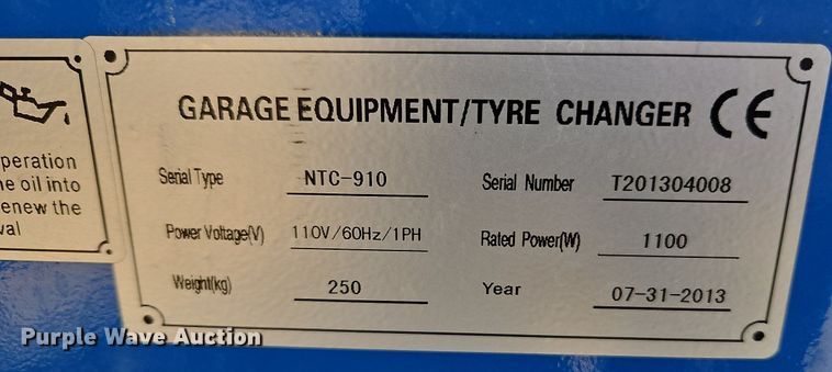 image for item LB9578 2013 DMS 910  tire changer