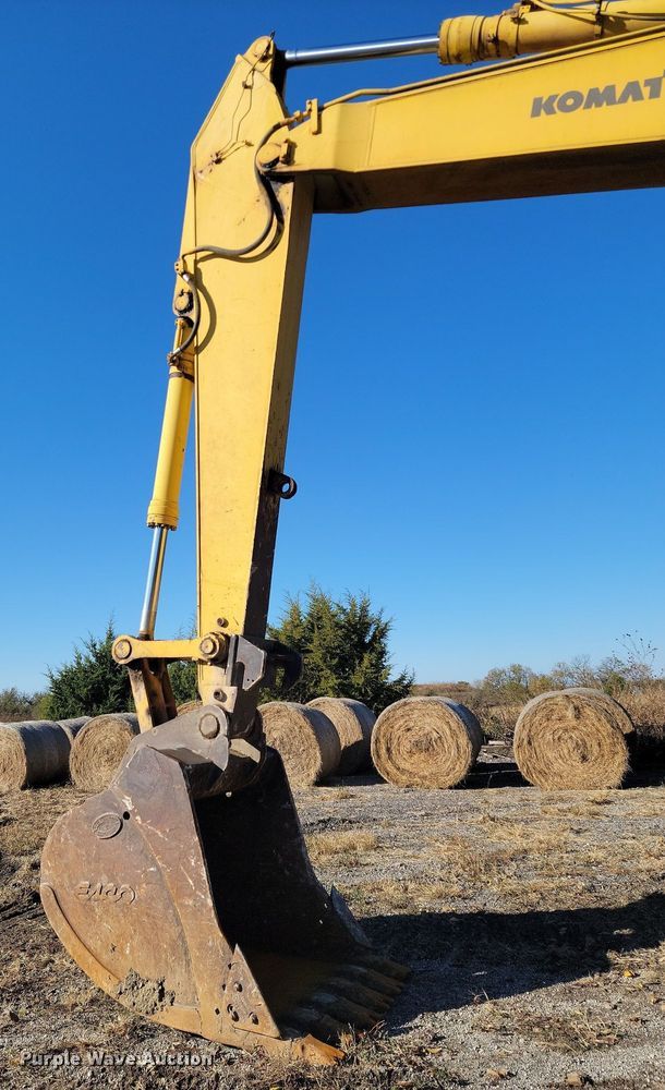 image for item LD9038 1996 Komatsu PC400LC-6LC  excavator