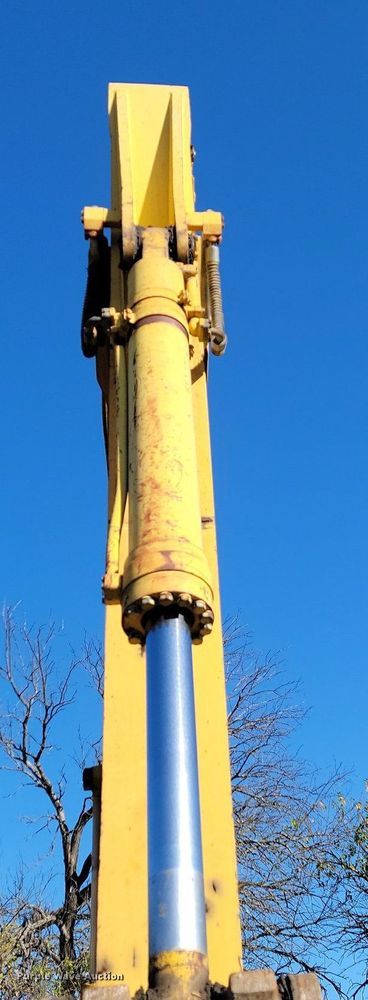 image for item LD9038 1996 Komatsu PC400LC-6LC  excavator