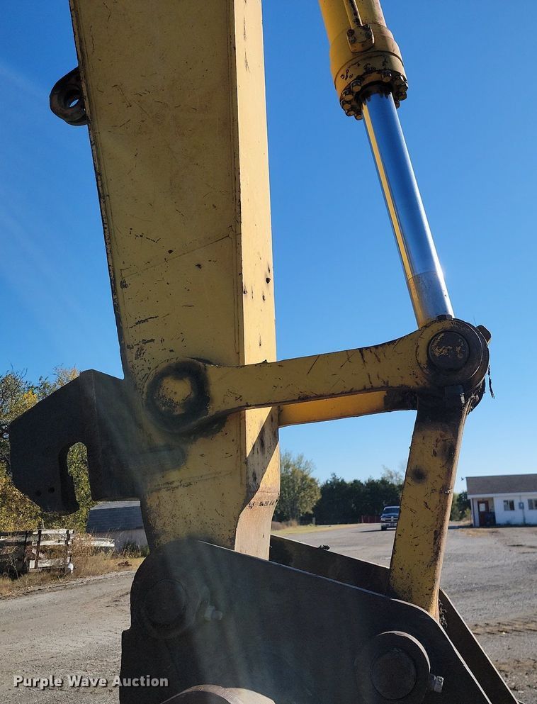 image for item LD9038 1996 Komatsu PC400LC-6LC  excavator