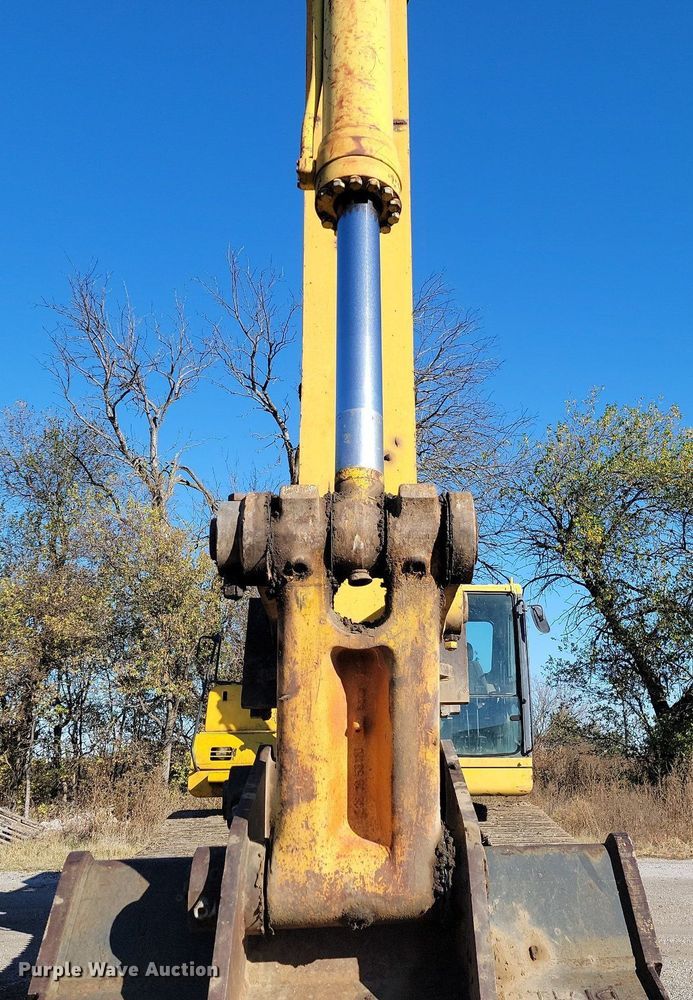 image for item LD9038 1996 Komatsu PC400LC-6LC  excavator