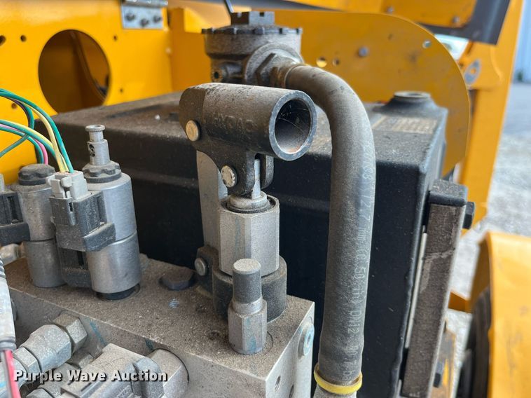 image for item LD9793 2018 Haulotte 4527A  boom lift