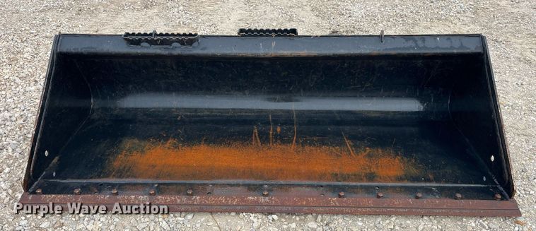 image for item LD9797 Caterpillar  86" W skid steer bucket