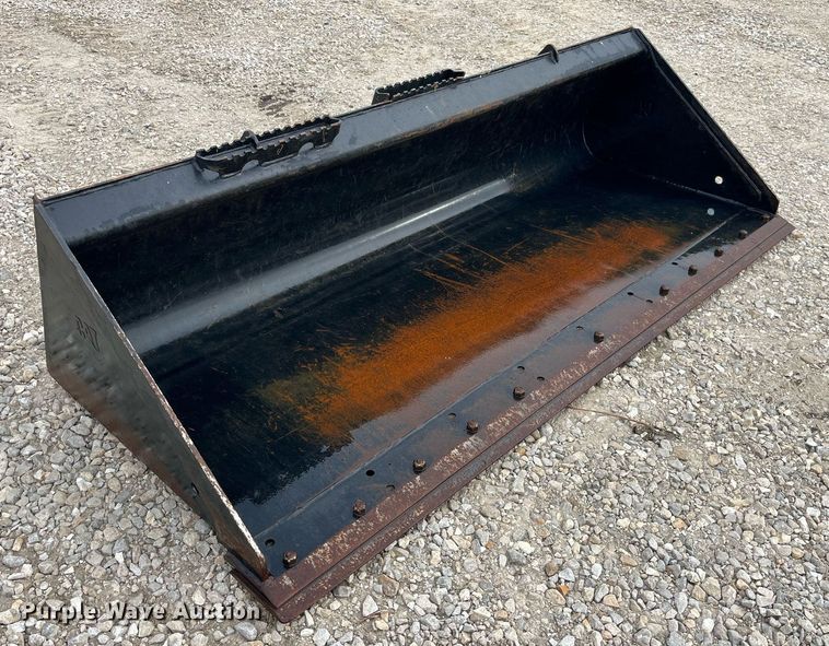 image for item LD9797 Caterpillar  86" W skid steer bucket