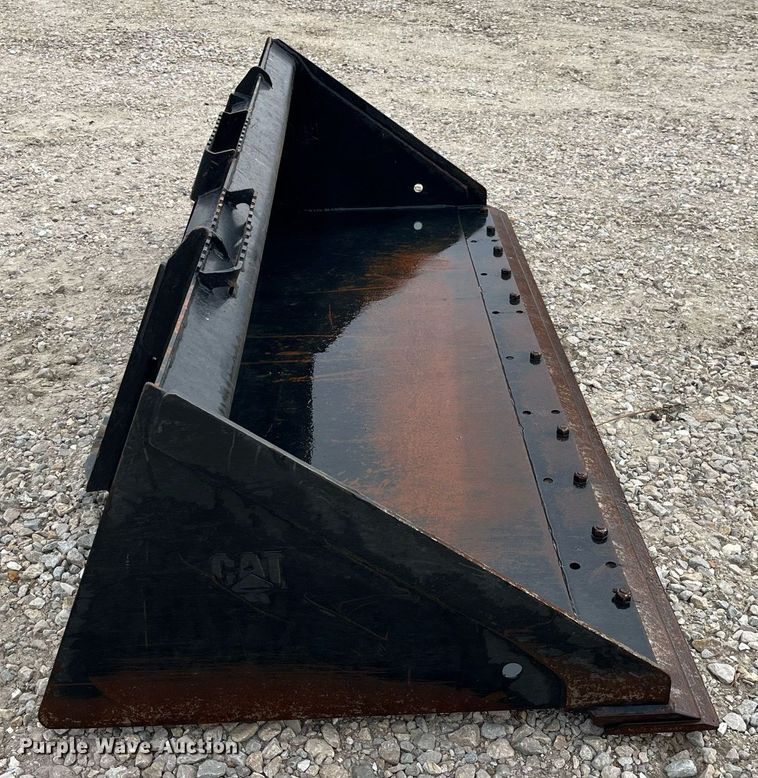 image for item LD9797 Caterpillar  86" W skid steer bucket