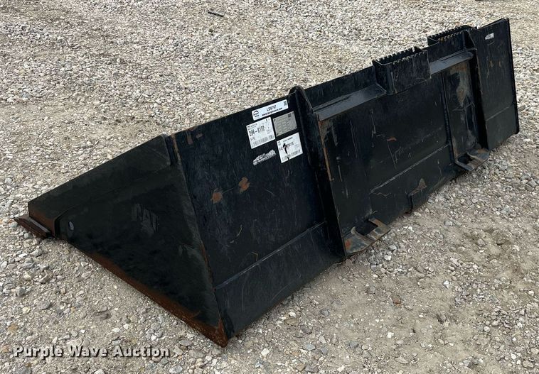 image for item LD9797 Caterpillar  86" W skid steer bucket