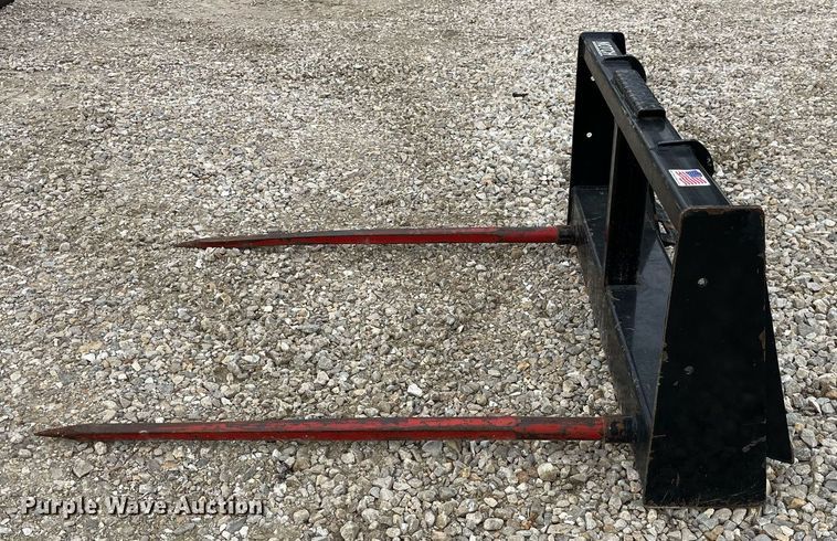 image for item LD9799 Notch BSD  skid steer bale spear