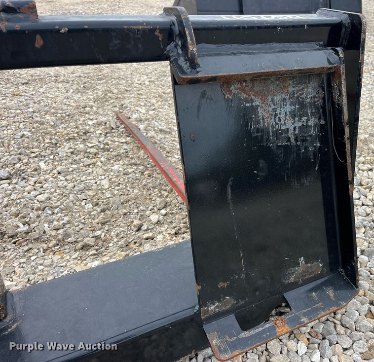 image for item LD9799 Notch BSD  skid steer bale spear