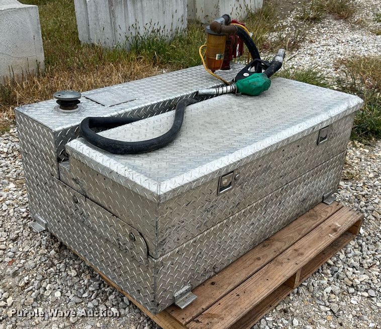 image for item LD9801 Fuel tank