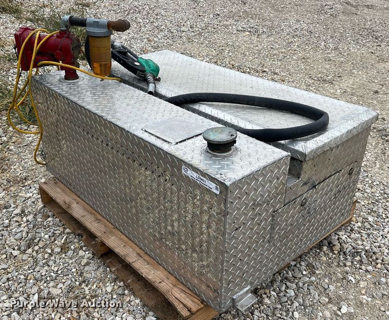 image for item LD9801 Fuel tank