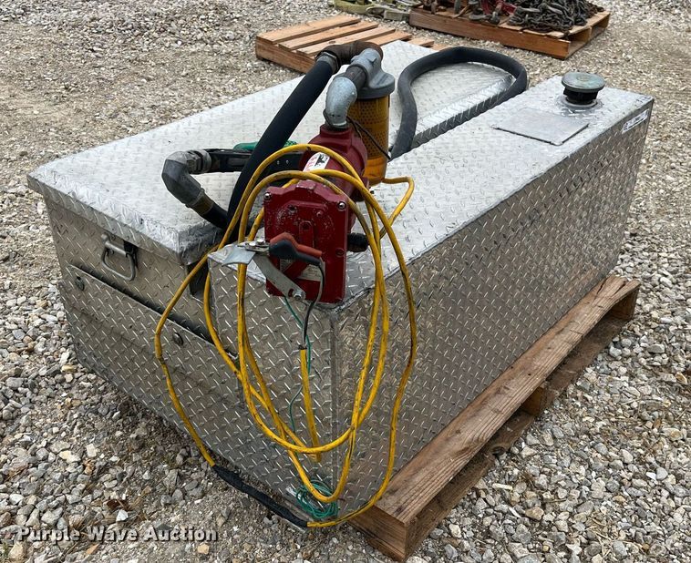 image for item LD9801 Fuel tank