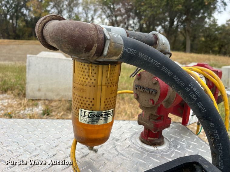 image for item LD9801 Fuel tank