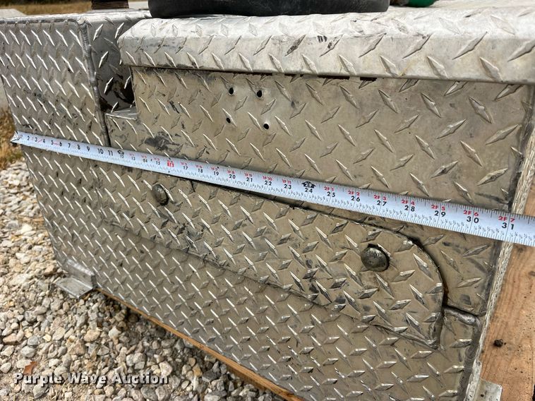 image for item LD9801 Fuel tank