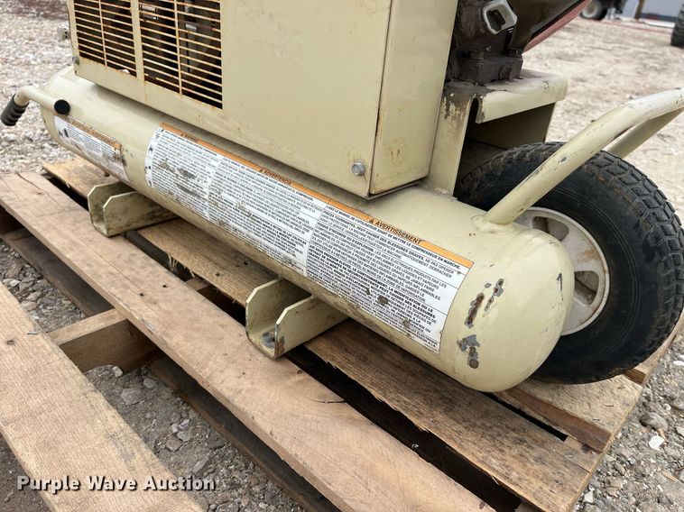 image for item LD9802 Ingersoll Rand SS3  air compressor