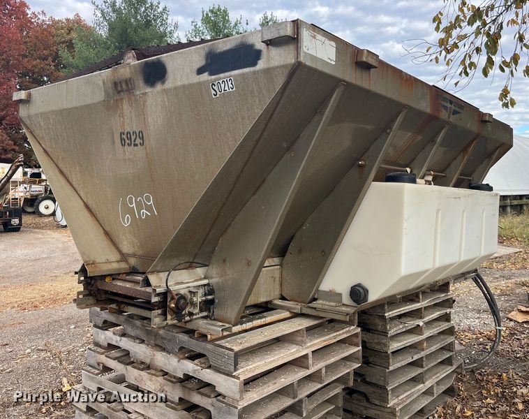 image for item LD9805 Swenson  spreader