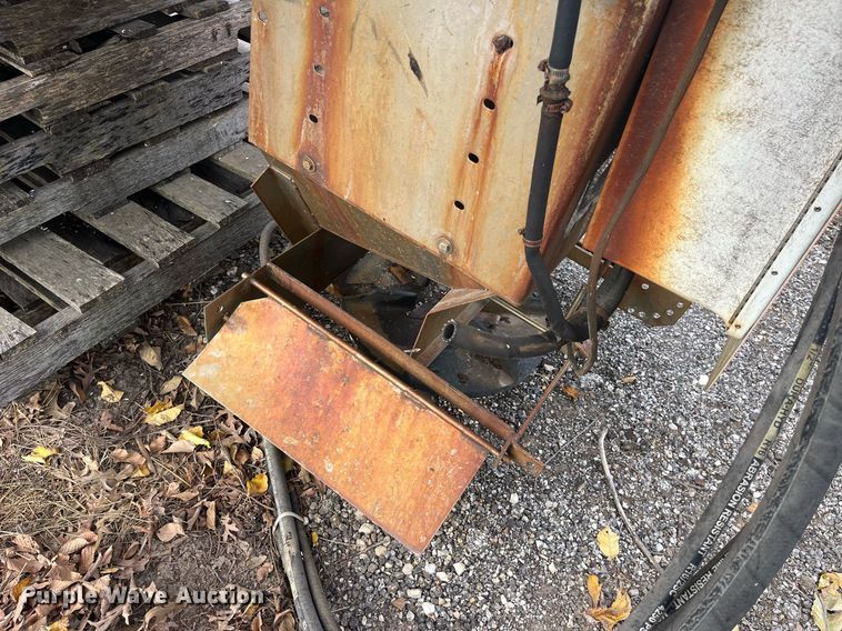 image for item LD9805 Swenson  spreader