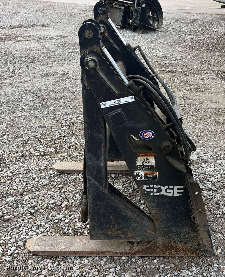 image for item LD9821 Skid steer grapple forks