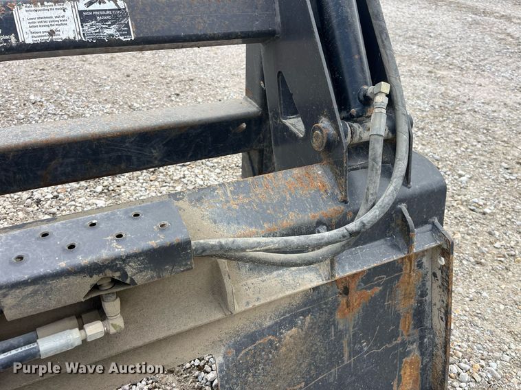 image for item LD9821 Skid steer grapple forks