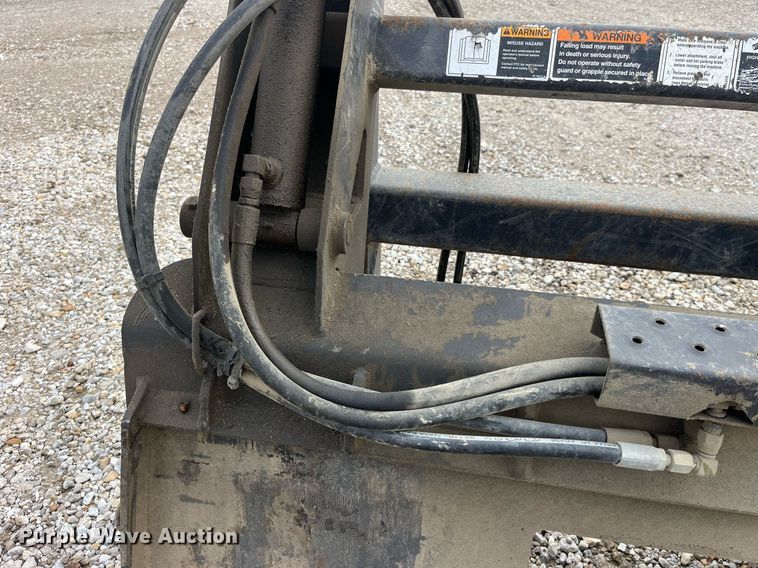 image for item LD9821 Skid steer grapple forks