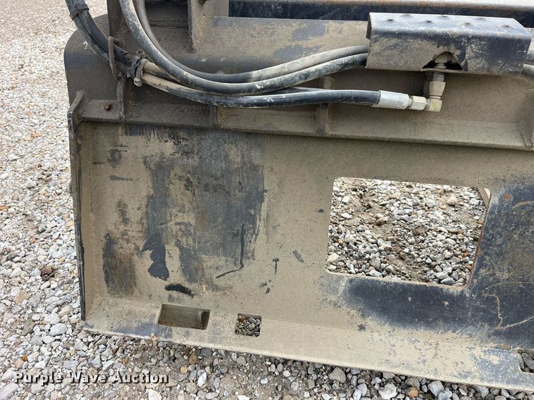 image for item LD9821 Skid steer grapple forks