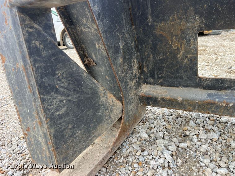 image for item LD9821 Skid steer grapple forks