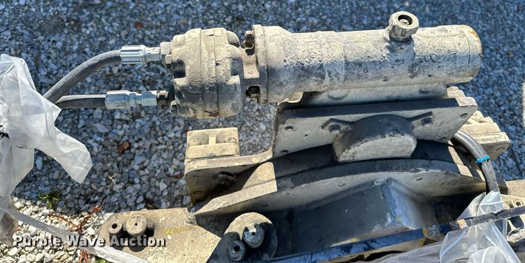 image for item LG9059 Cascade 25C-RC-03F  forklift clamp