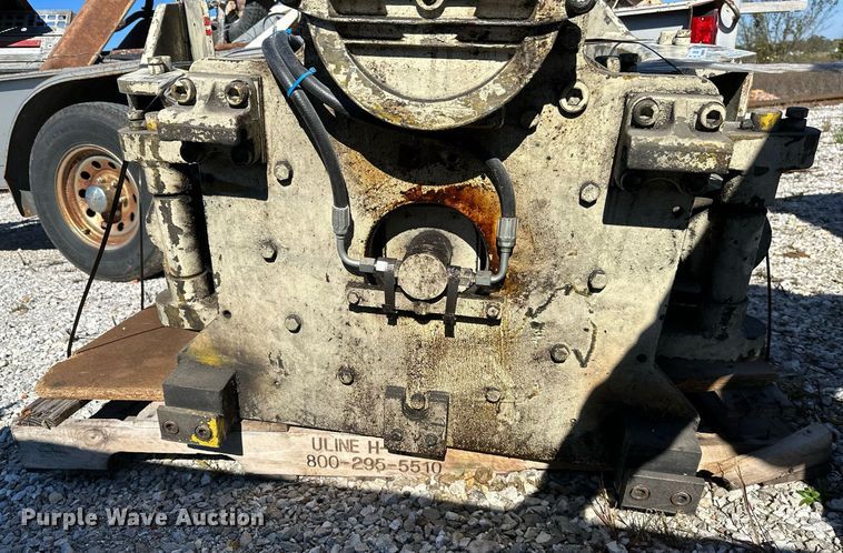 image for item LG9059 Cascade 25C-RC-03F  forklift clamp