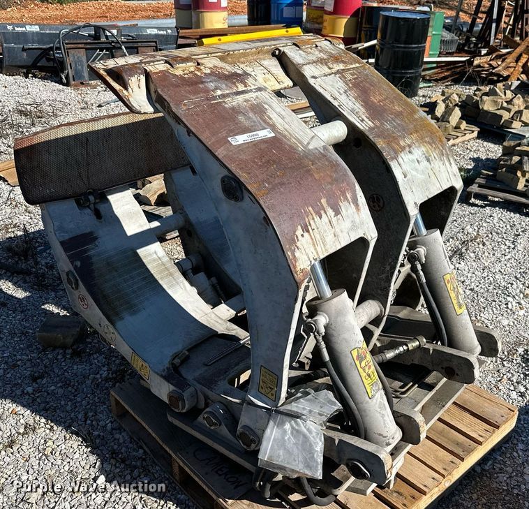 image for item LG9060 Cascade  forklift clamp