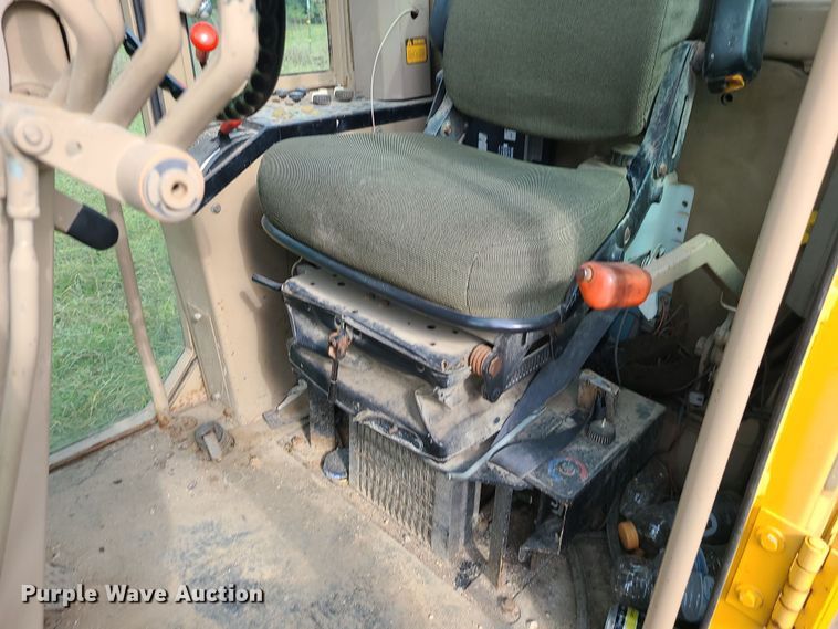 image for item LJ9295 1996 John Deere 770BH  motor grader