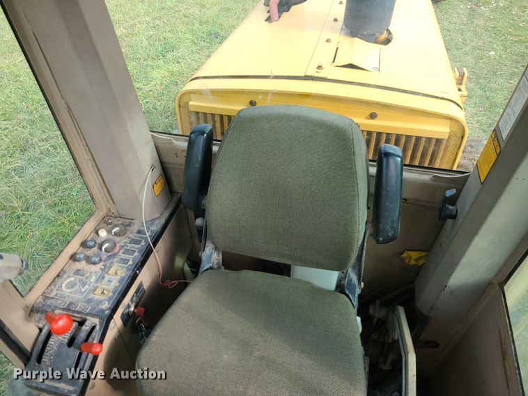 image for item LJ9295 1996 John Deere 770BH  motor grader