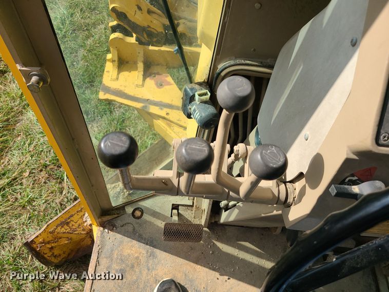 image for item LJ9295 1996 John Deere 770BH  motor grader