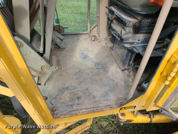 image for item LJ9295 1996 John Deere 770BH  motor grader