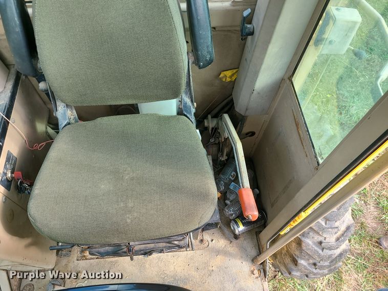 image for item LJ9295 1996 John Deere 770BH  motor grader