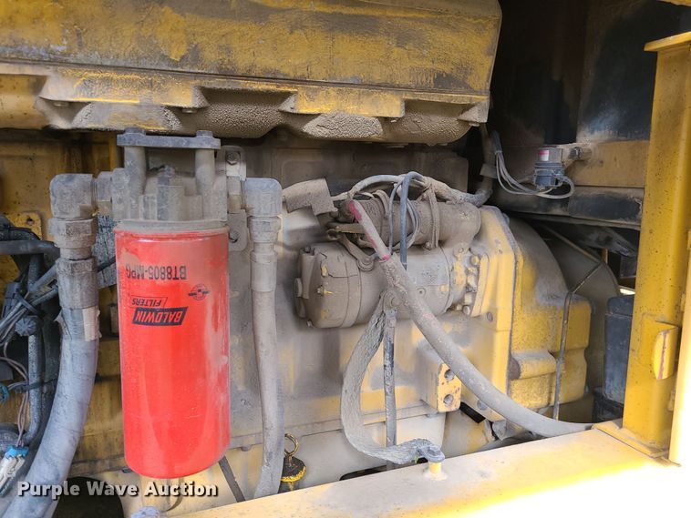 image for item LJ9295 1996 John Deere 770BH  motor grader