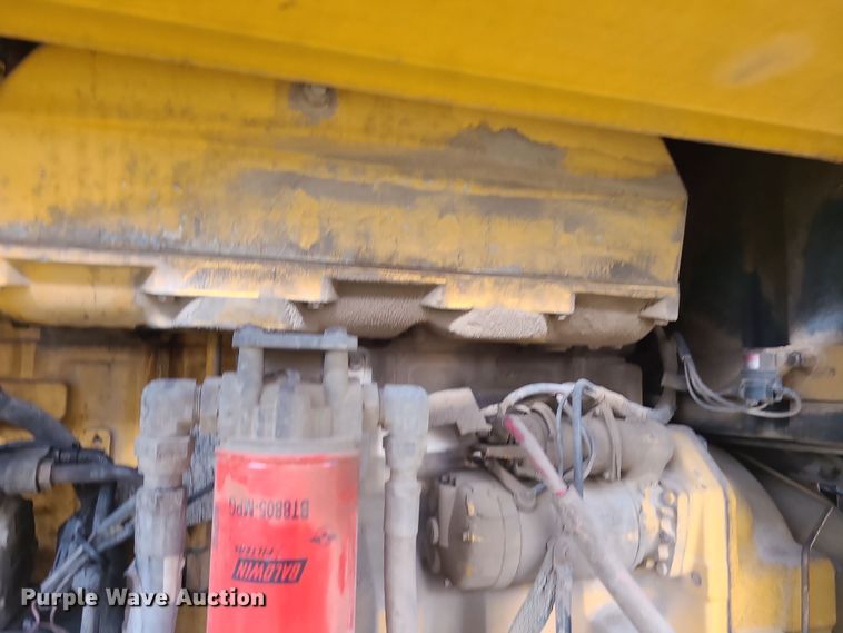 image for item LJ9295 1996 John Deere 770BH  motor grader