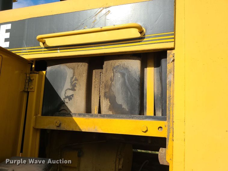 image for item LJ9295 1996 John Deere 770BH  motor grader