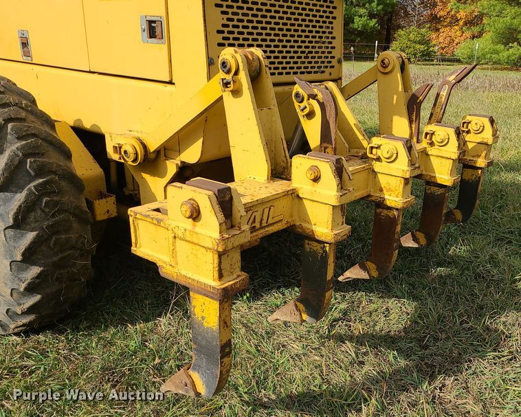 image for item LJ9295 1996 John Deere 770BH  motor grader