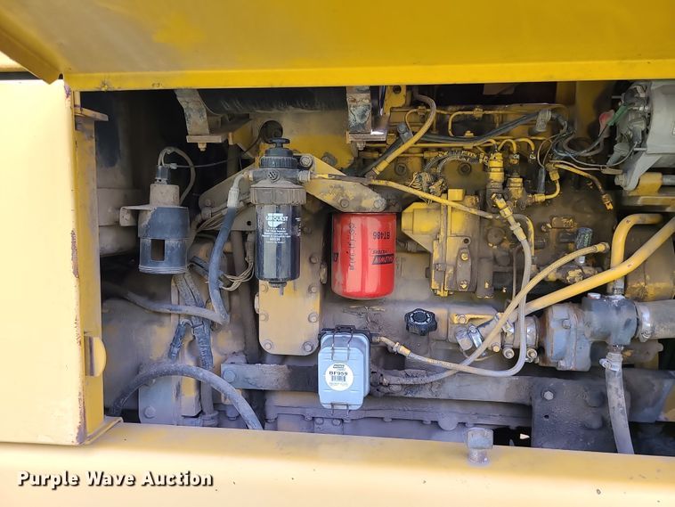 image for item LJ9295 1996 John Deere 770BH  motor grader
