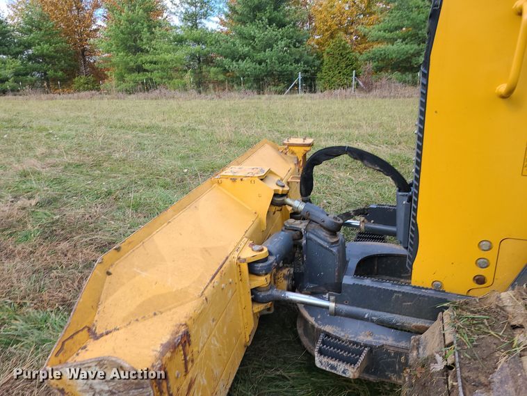 image for item LJ9296 2013 John Deere 650K  dozer
