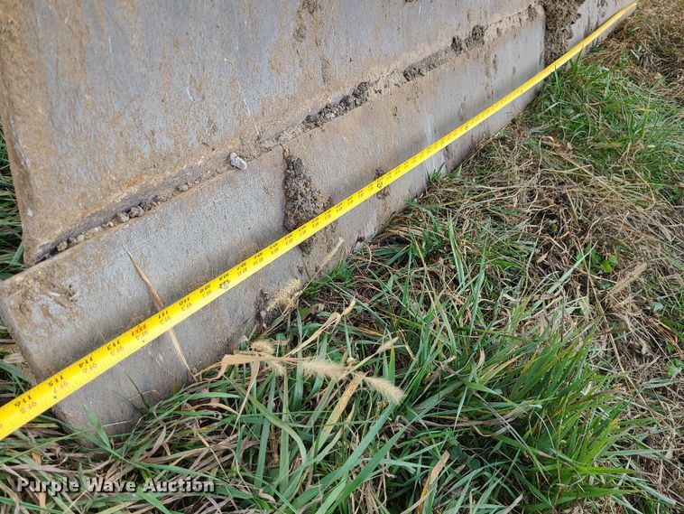 image for item LJ9296 2013 John Deere 650K  dozer