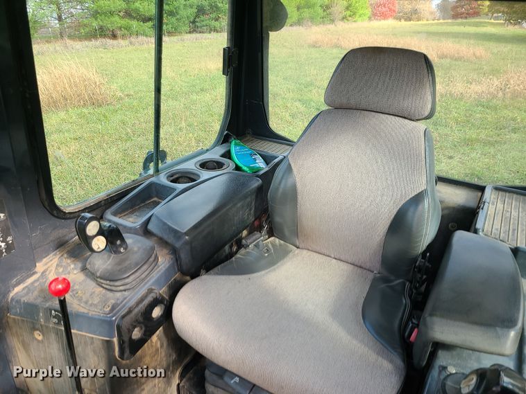 image for item LJ9296 2013 John Deere 650K  dozer